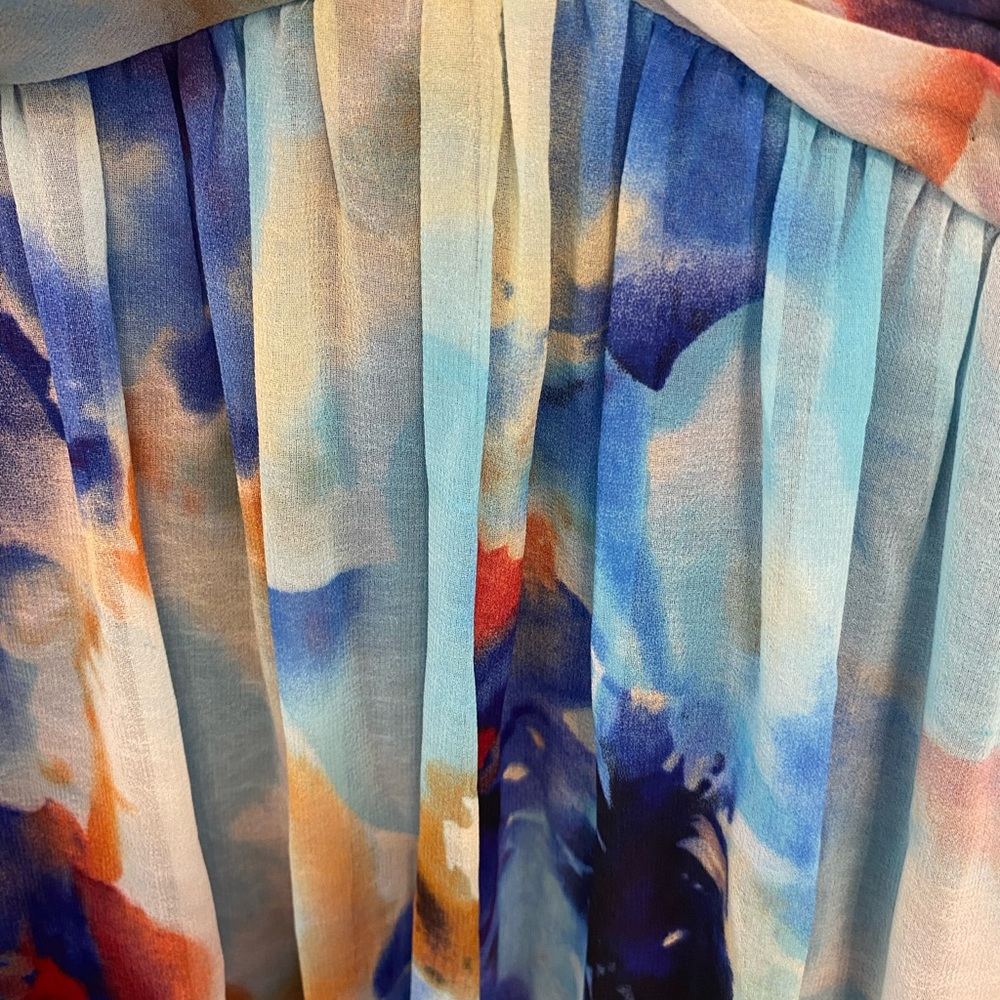 Beautiful soft print dress in great condition - Picture 2 of 11